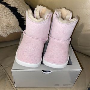 Ugg light pink Keelan Sparkle boots